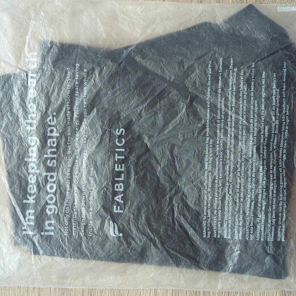 Fabletics Define PowerHold High-Waisted 7/8 Foil Legging- Short- L - Picture 15 of 16